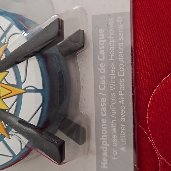 DISNEY MICKEY MOUSE AIR POD CASE - Picture 2 of 3